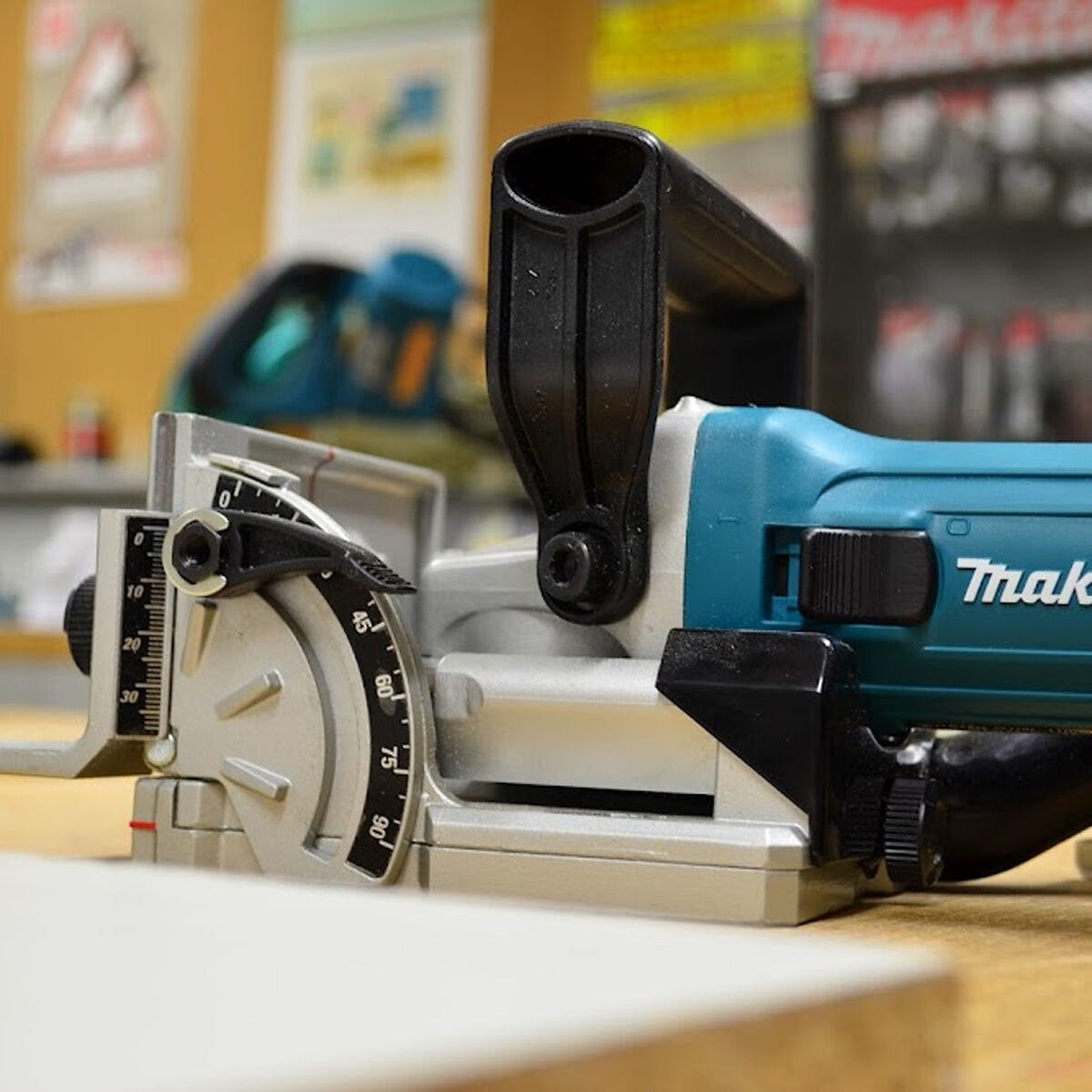 Makita PJ7000 700W Biscuit Jointer 100mm (240V)