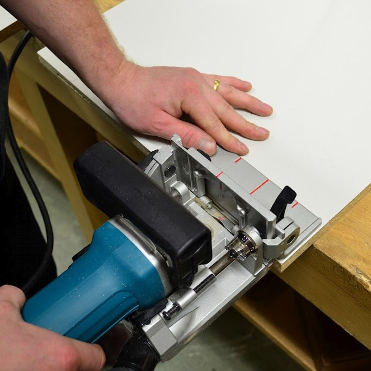 Makita PJ7000 700W Biscuit Jointer 100mm (240V)