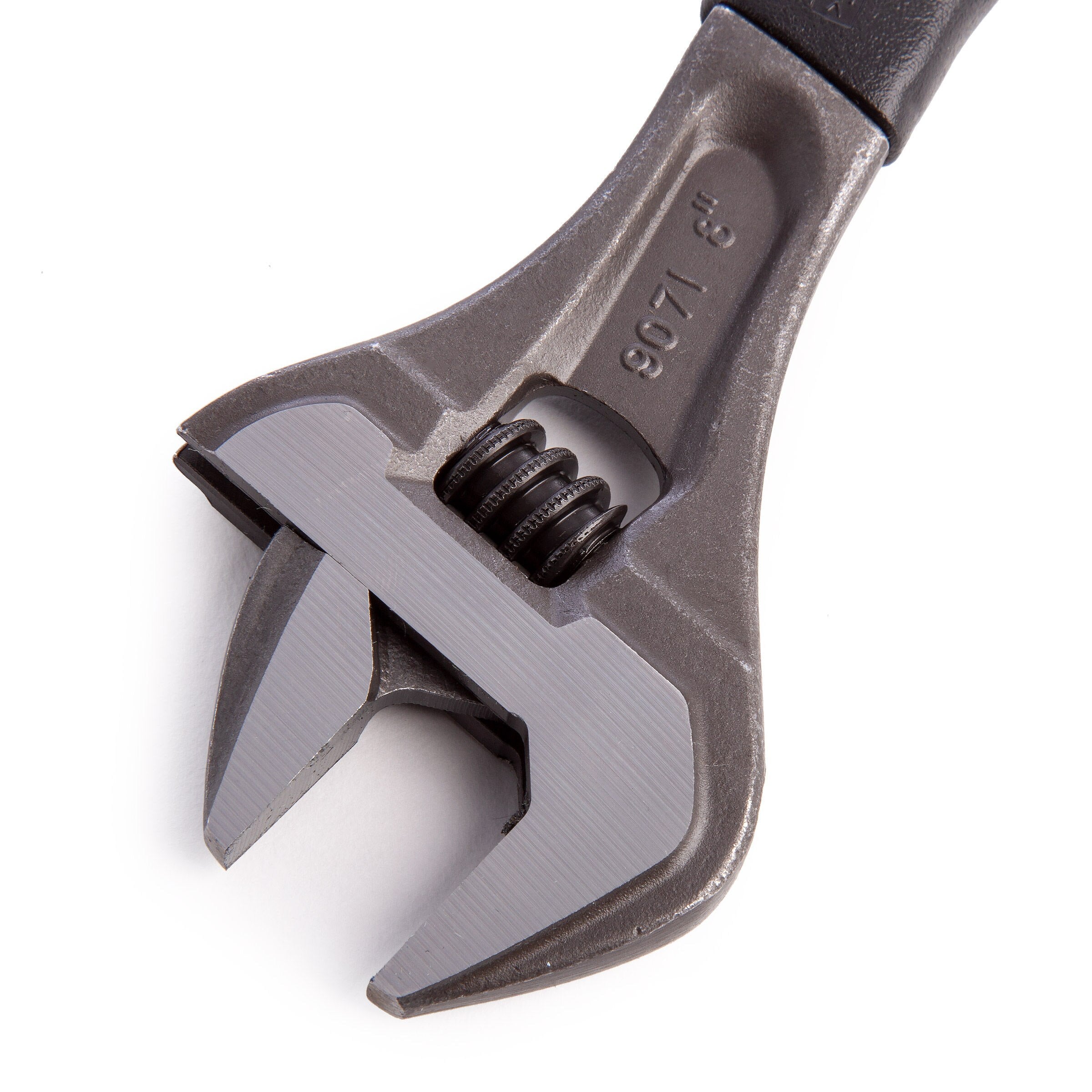 Bahco 9071 Adjustable Wrench 8in / 208mm - 27mm Jaw Capacity