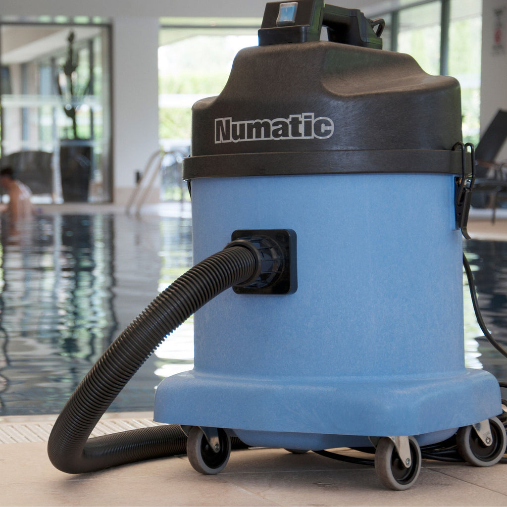 Numatic WVD570-2 Mid-Sized Wet and Dry Vac 15L / 23L (110V)