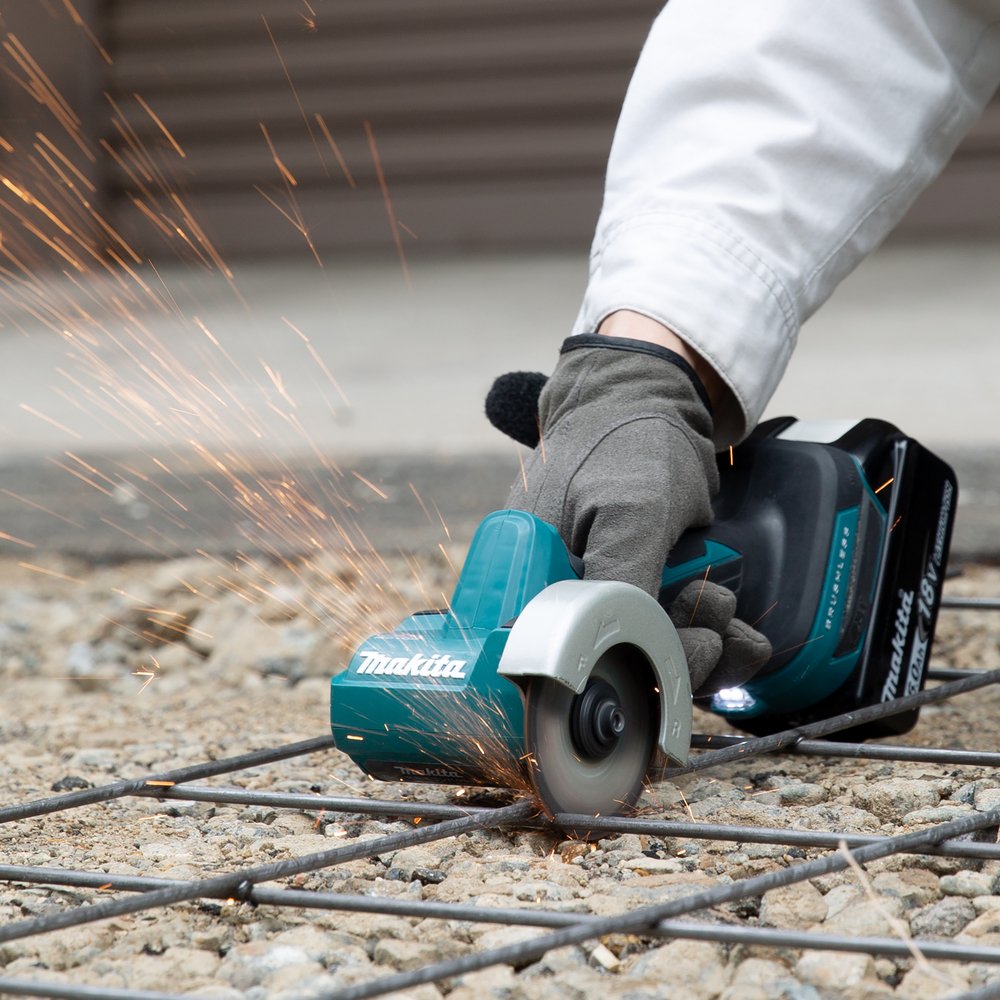 Makita DMC300Z 18V LXT Brushless Compact Cut-Off Saw 76mm (Body Only)
