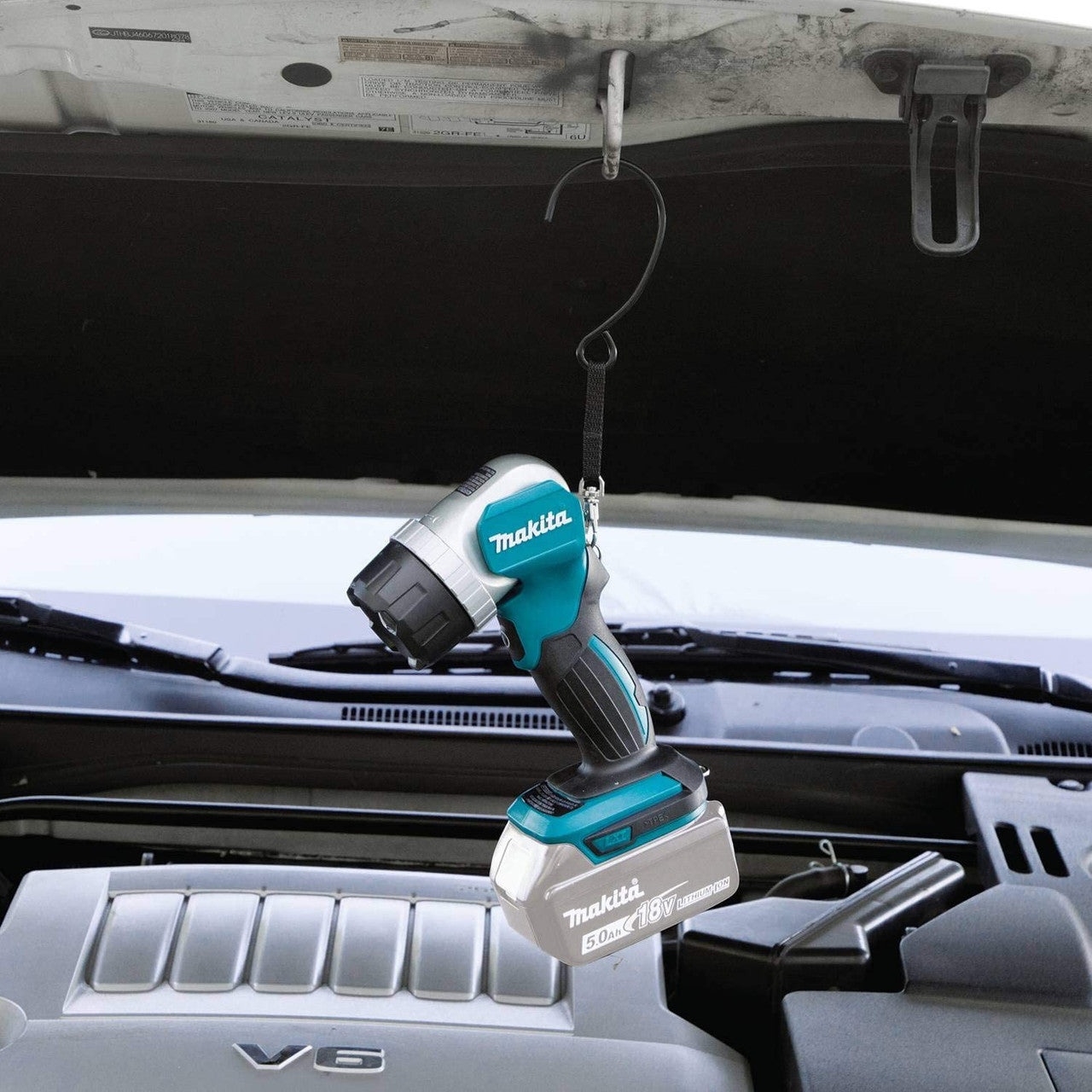 Makita DML808, 14.4V / 18V LXT LED Flashlight (Body Only) 4