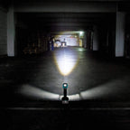 Makita DML808, 14.4V / 18V LXT LED Flashlight (Body Only) 6