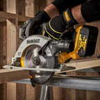 Dewalt DCS565N 18V XR 165mm Brushless Circular Saw (Body Only) 4