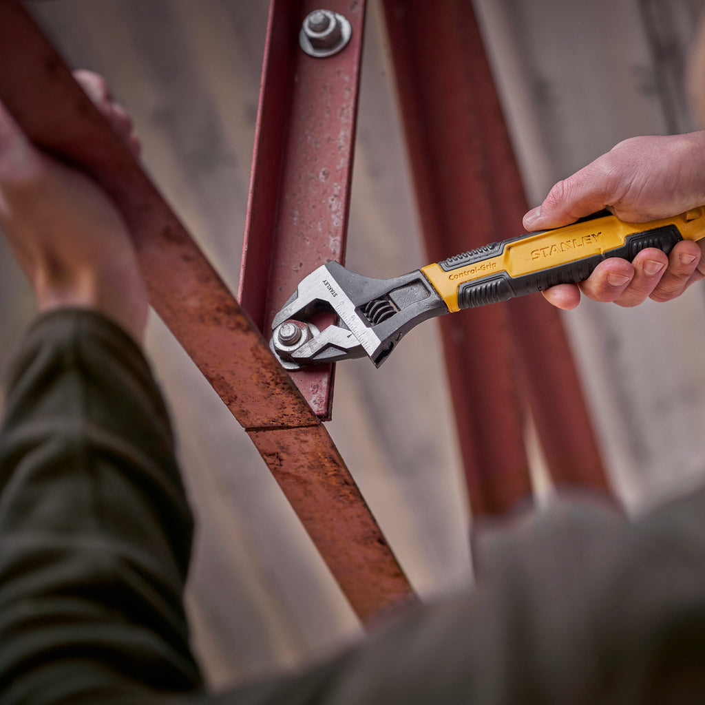 Stanley 0-90-948 MaxSteel Adjustable Wrench 200mm 6