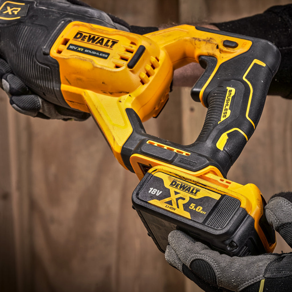 Dewalt DCS382N 18V XR Brushless Reciprocating Saw (Body Only) fitting battery not included