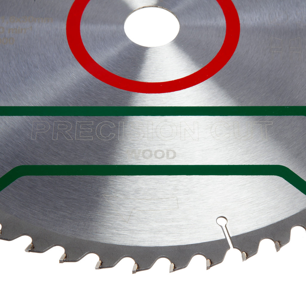 Metabo 628064000 Circular Saw Blade Precision Cut Wood Classic close up of teeth