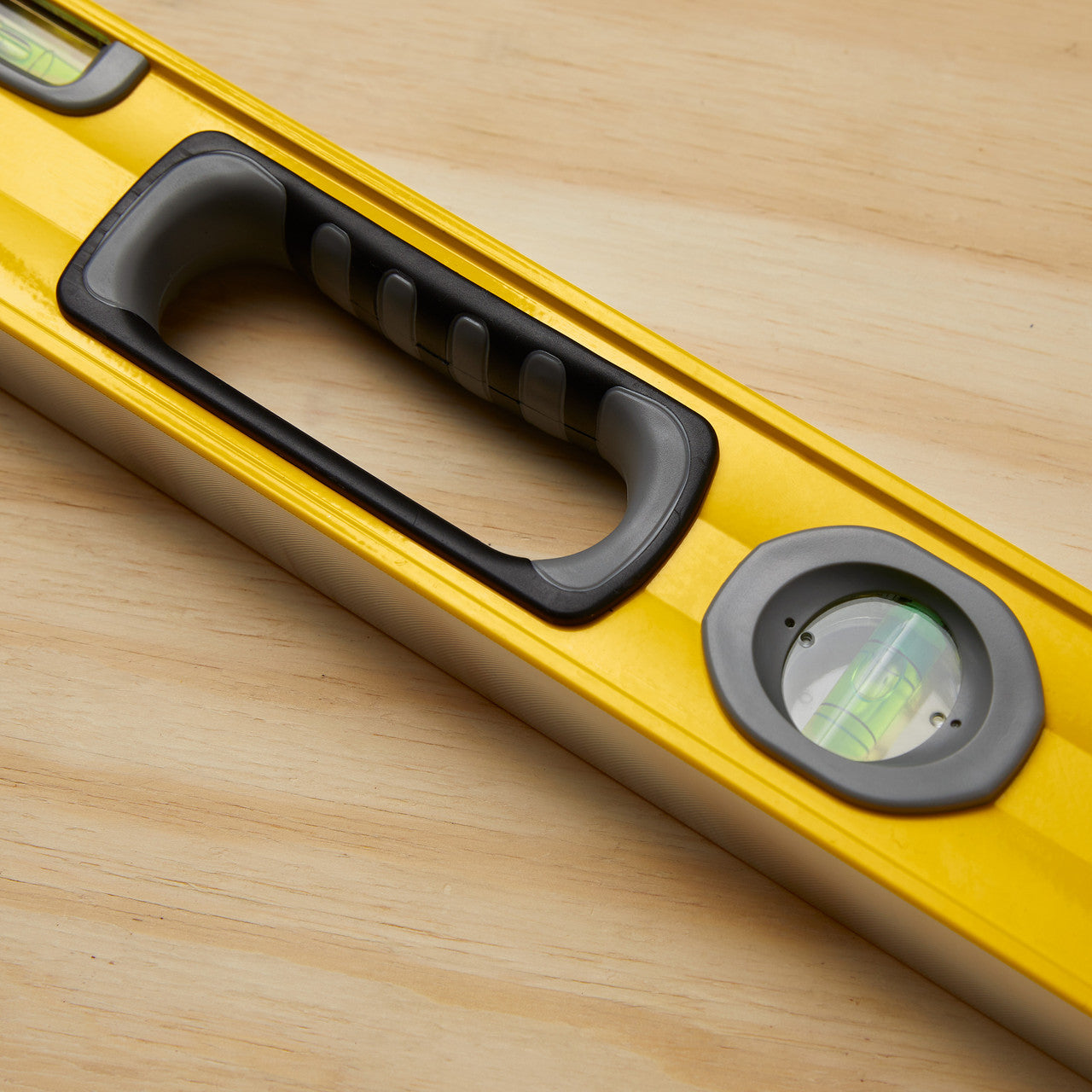 Stanley 1200mm / 48" FatMax Spirit Level 3 Vials ( 1-43-548) vial an d handle