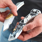 Stanley 2-10-122 Titan Retractable Blade Knife 185mm in use 3
