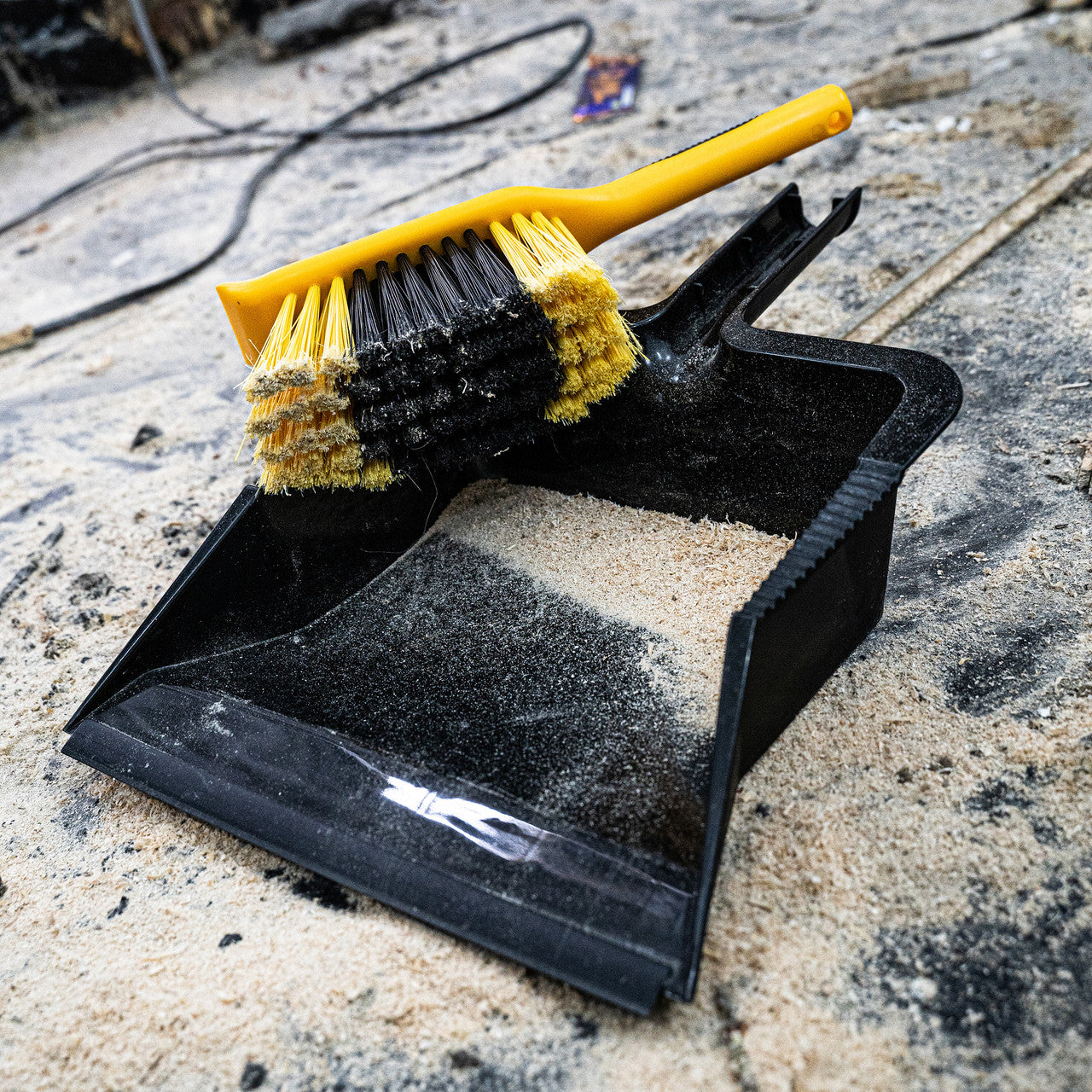 XTrade X0600001 Heavy Duty Dustpan & Brush Set 5