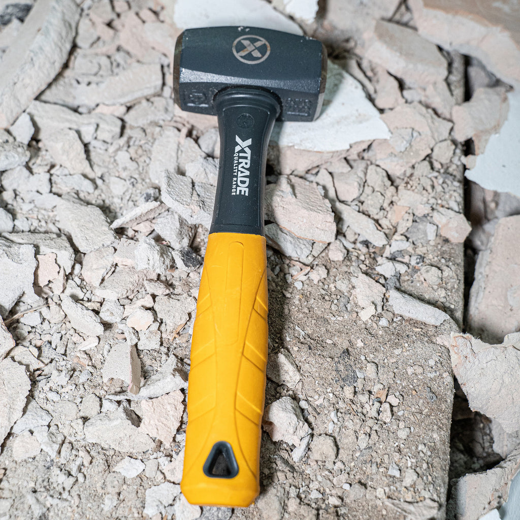 XTrade X0900080 Club Hammer with Fibreglass Handle 4.0lb 6