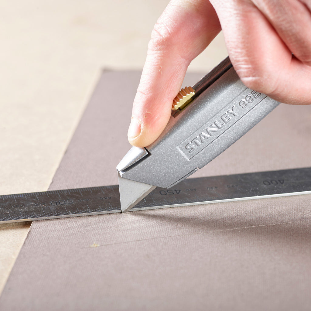 Stanley 2-10-099 Retractable Knife 99E with 3 Blades 4