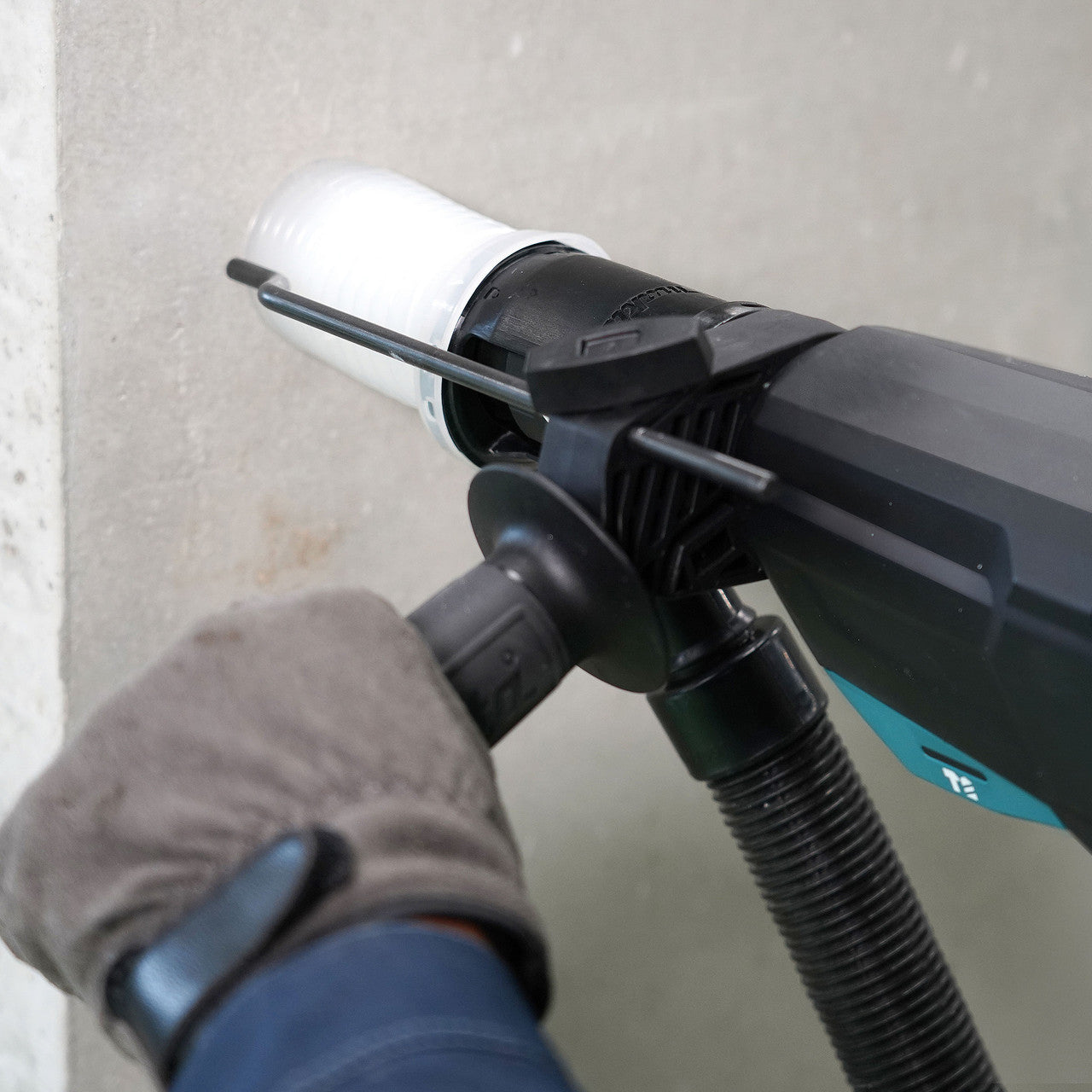 Makita HR2670 SDS+ Rotary Hammer 4