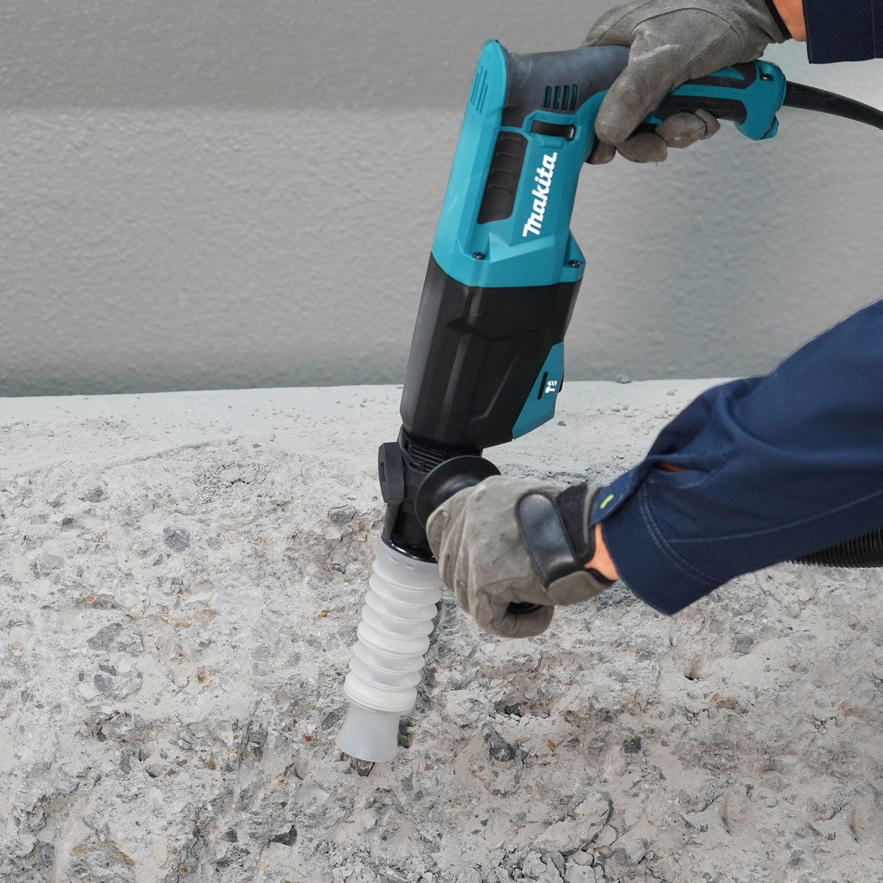 Makita HR2670 SDS+ Rotary Hammer 3