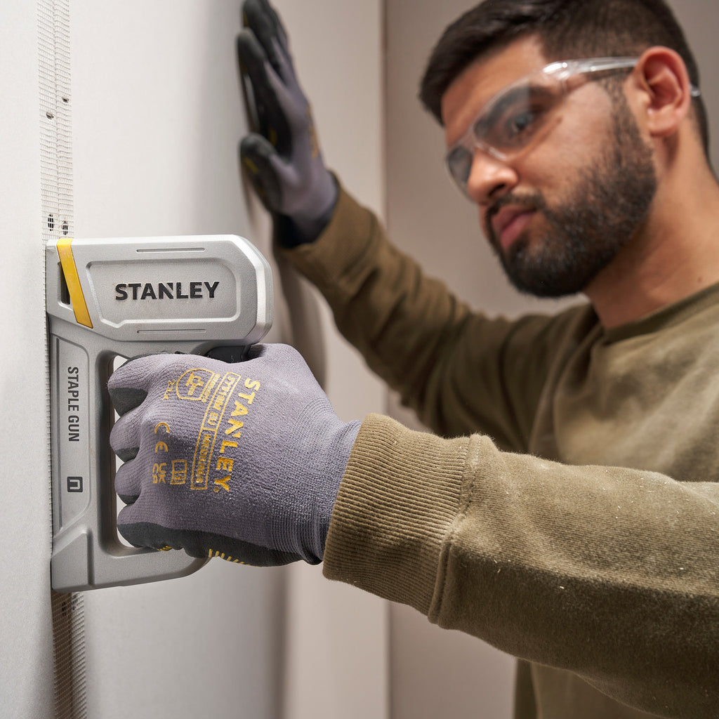 Stanley STHT70150-0 TR150 Heavy Duty Staple Gun 2