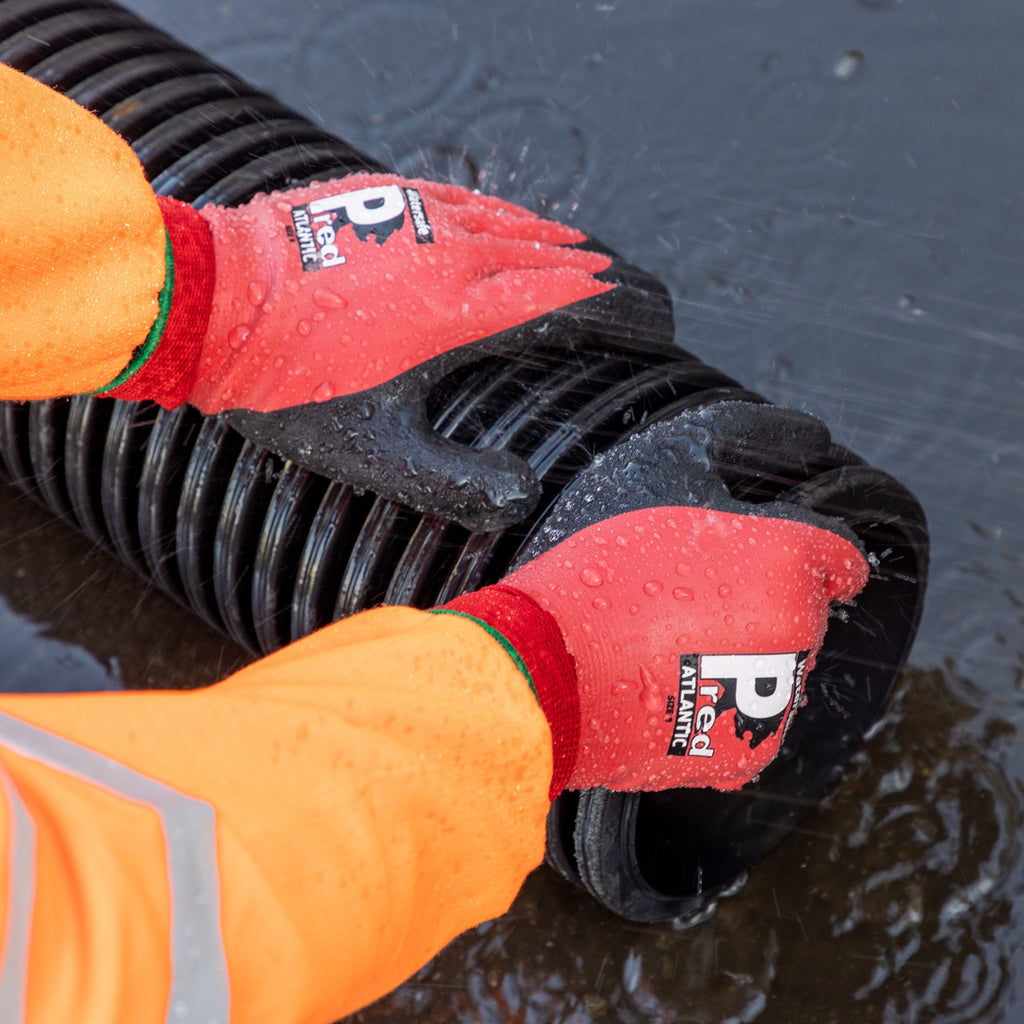 Predator by Ron Watersafe Pred Atlantic Gloves In Use