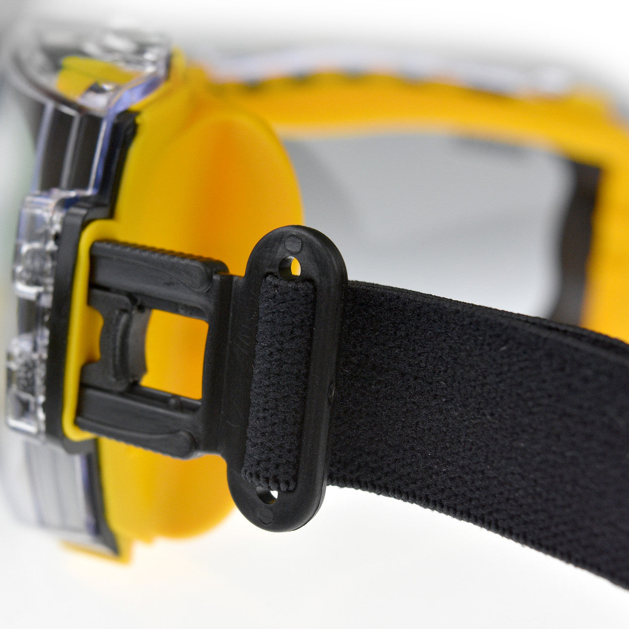 Dewalt DPG82-11D EU Concealer Safety Goggles (Clear Anti-Fog)